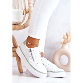 FB2 Urheilukengät valkoisella ja vihreällä Louisa-alustalla valkoinen 2