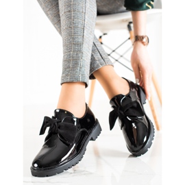 Goodin Klassiset kengät rusetilla musta 1