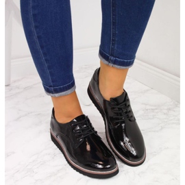 Nahkalakatut kengät Filippo W PAW174 mustat 2