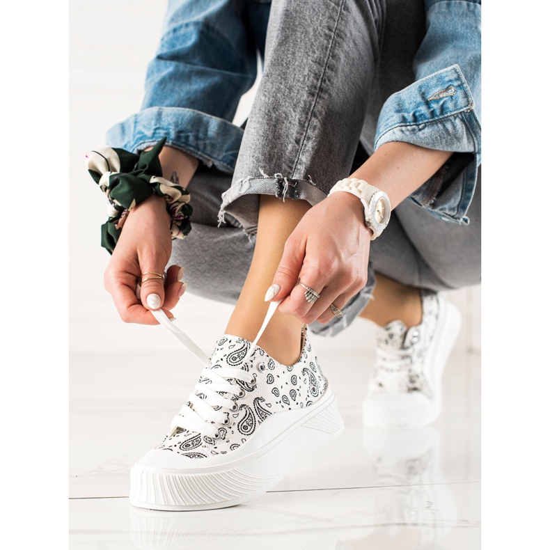 Seastar Muotisuunnittelulenkkarit valkoinen musta 1