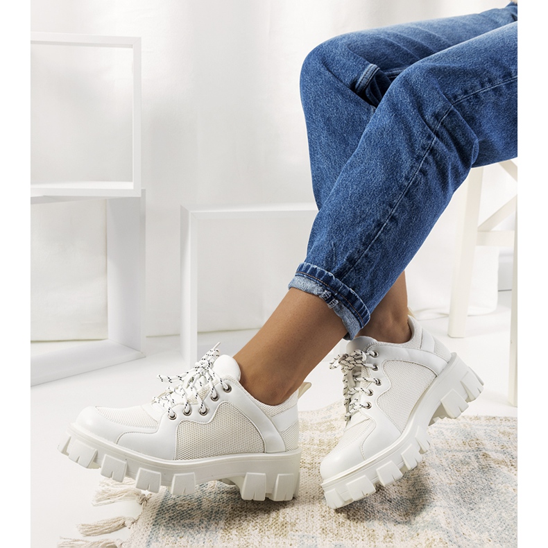 Bernic naisten valkoiset tennarit valkoinen 1