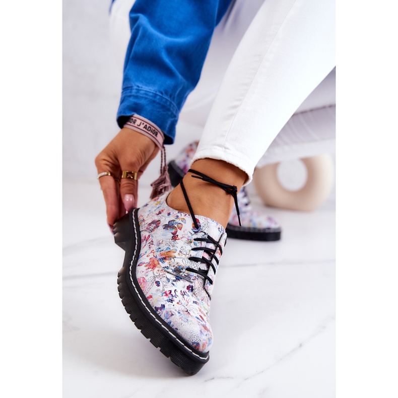 Naisten Oxfords Maciejka 4087A-38 nahkakengät, valkoiset kukilla valkoinen monivärinen 1