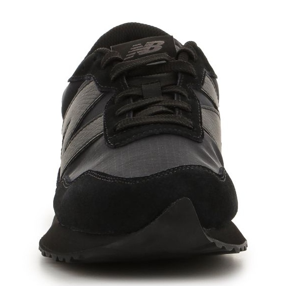 Urheilukengät New Balance M MS237UX1 musta 1