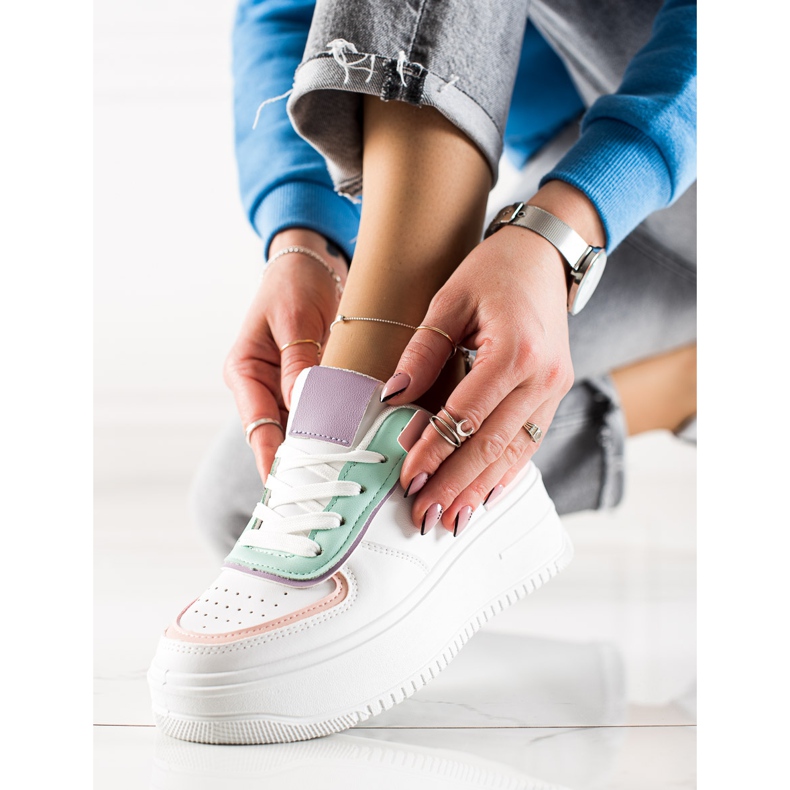 TRENDI Muodikkaat tennarit leveällä alustalla valkoinen monivärinen 2