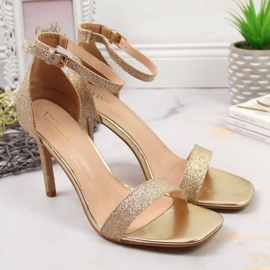 Vinceza W JAN81D kultaiset brokadisandaalit korkokengissä kultainen 2