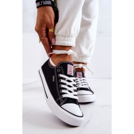 Cross Jeans Naisten klassiset tennarit Cross-farkut JJ2R4011C musta 1