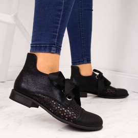 Kevään harjakattoiset saappaat Jezzi W JEZ319A mustat 2