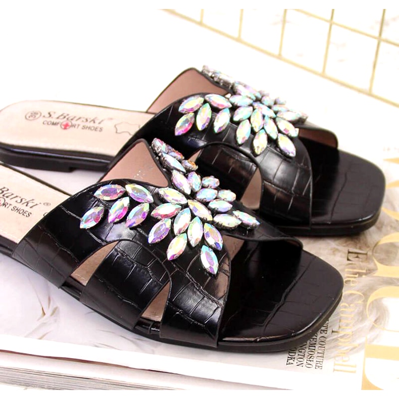 Mustat kivitossut S. Bararski W OLI104 4