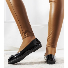 Mustat patentoidut Flynn ballerinat 1