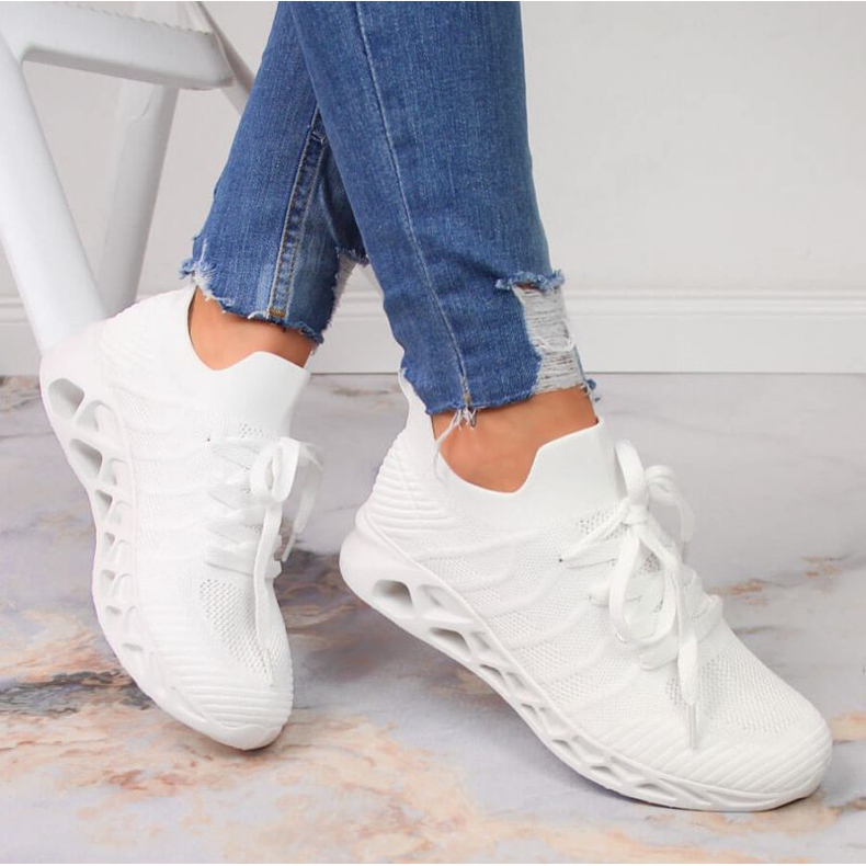 McKeylor W JAN84B valkoiset urheilukengät valkoinen 2