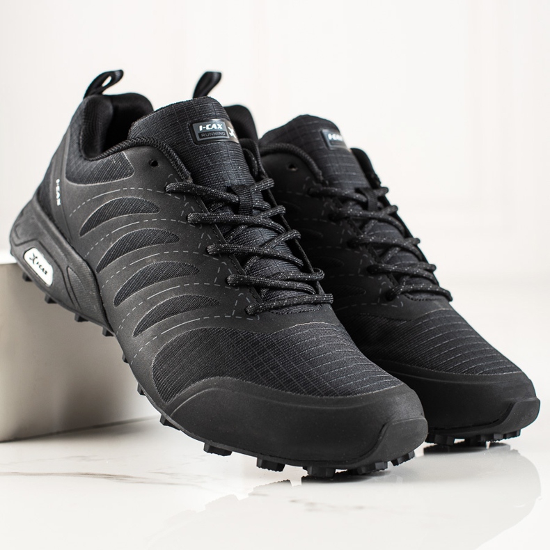 I-CAX vaelluskengät musta 1