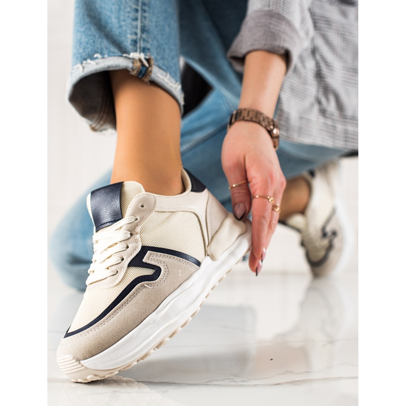 TRENDI Urheilukengät beige 2