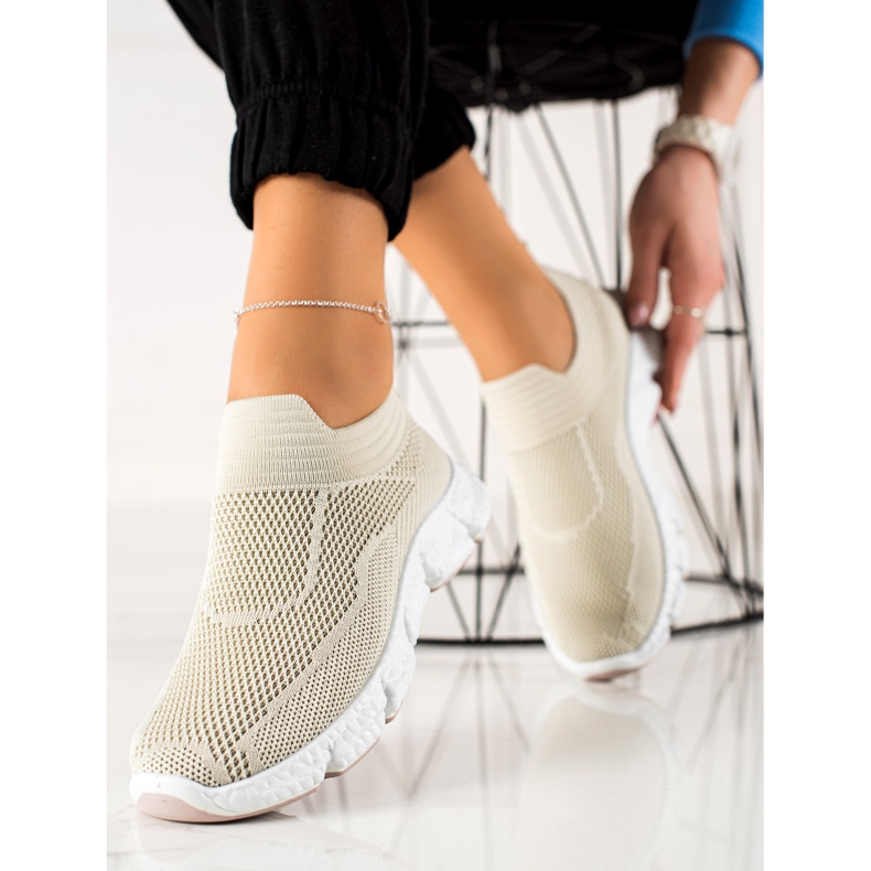 Goodin Slip-on lenkkarit beige 1