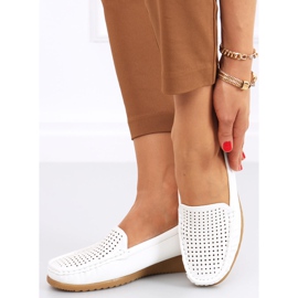 Naisten harjakattoiset loaferit Ilin White valkoinen 1