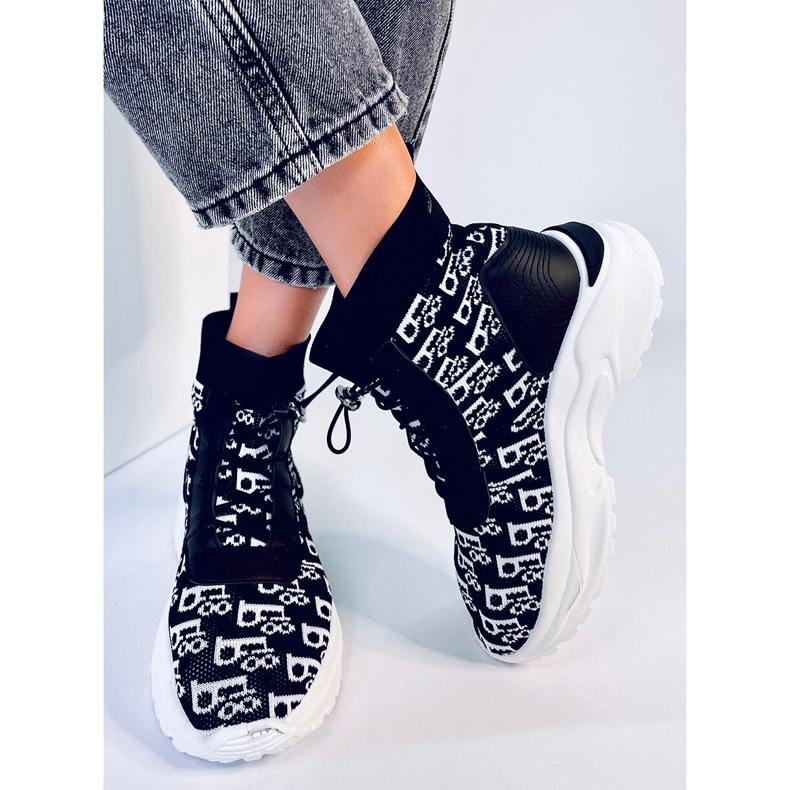 Helti Mustat nilkkurit 1