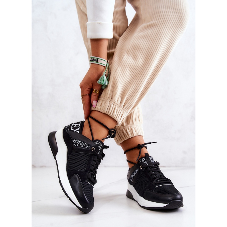 Vinceza Urheilukengät Tennarit Wedge Black Loreylla musta 2