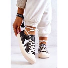 Naisten materiaalilenkkarit Camo Big Star JJ274237 valkoinen-harmaa 1