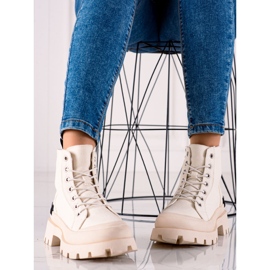 Trappers S. Barskin laiturilla beige 2