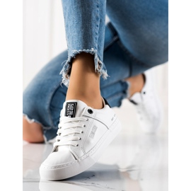 Naisten Big Star -lenkkarit JJ274211 valkoinen 1