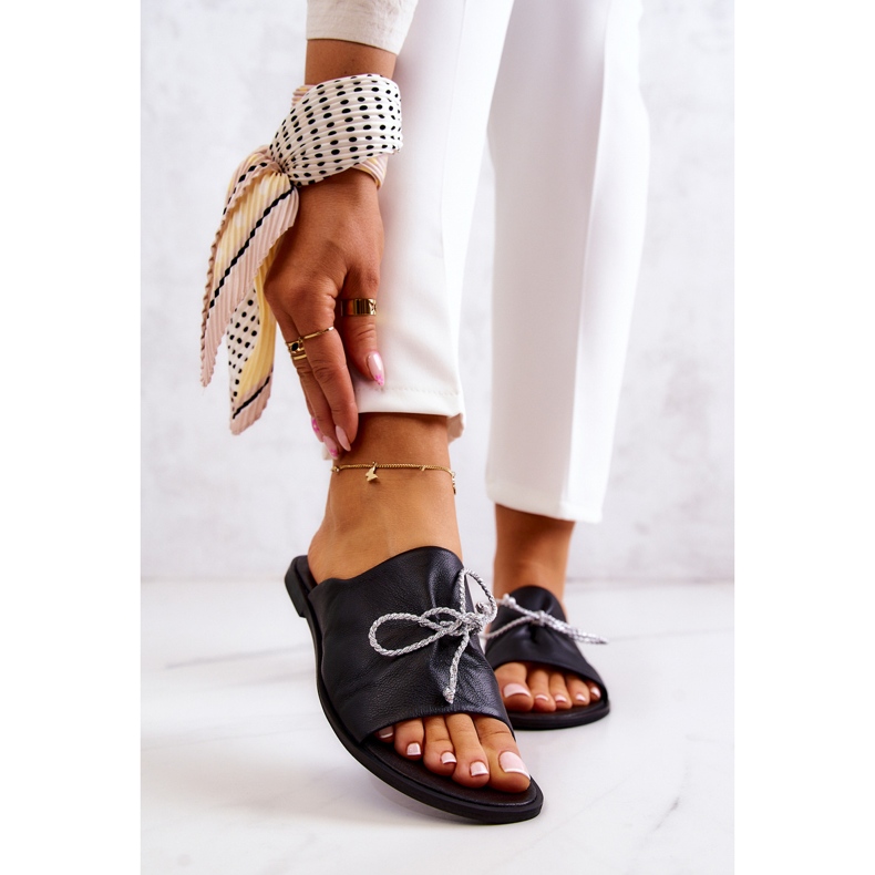 Naisten nahkaiset tossut Nicole 2659/001 musta 1