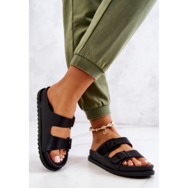 S.Barski Mustat Corina-kumitossut soljella 2