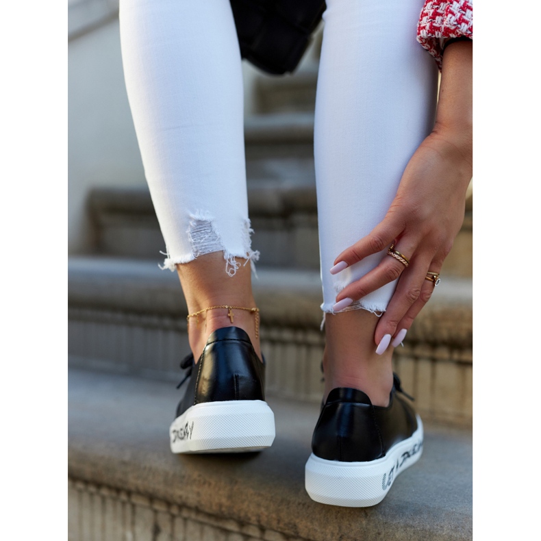 S.Barski Naisten nahkaiset tennarit, joissa on musta Carrey-koriste 2