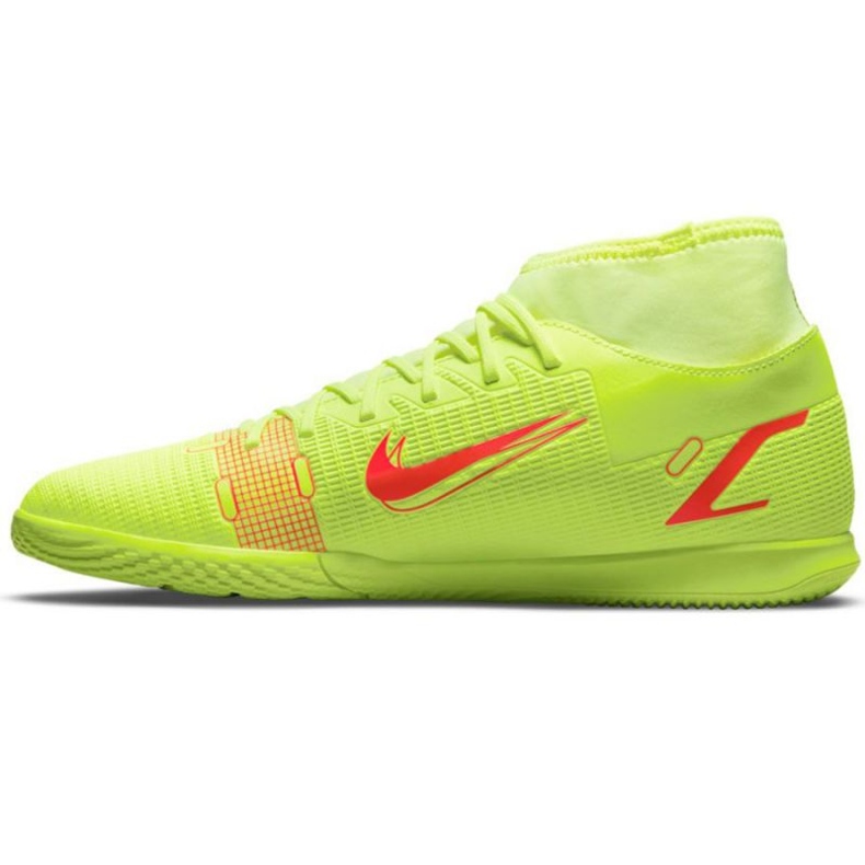 Nike Mercurial Superfly 8 Club Ic M CV0954 760 jalkapallokengät vihreä keltainen keltaiset 1