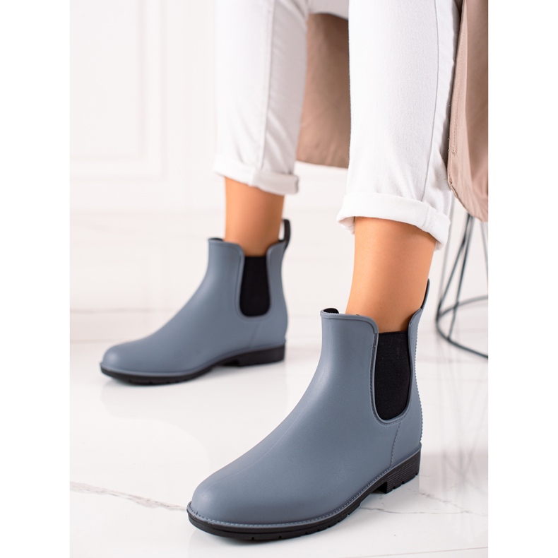 TRENDI Klassiset harmaat kalossit 1