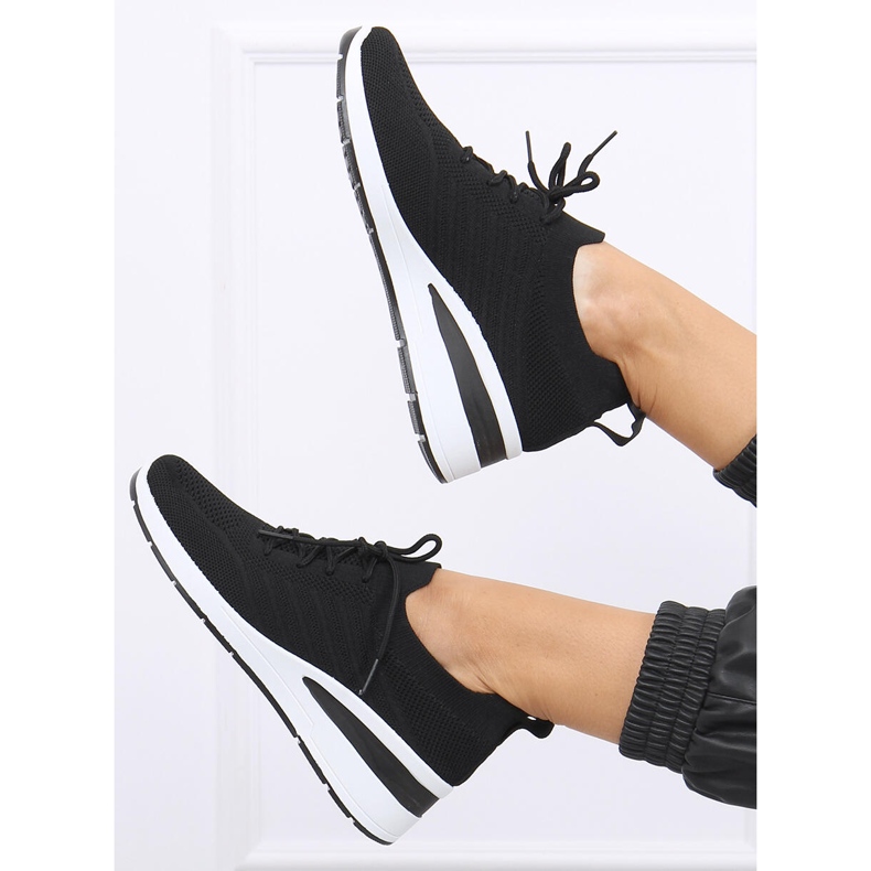 Sukkakiilakengät Binita Black musta 1