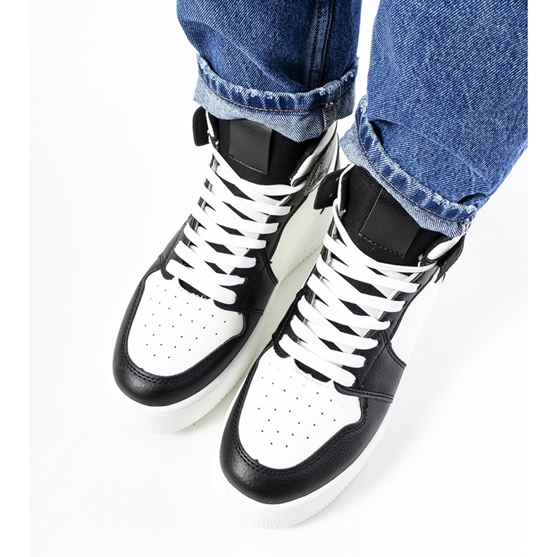 Mustavalkoiset Dellucci nilkkalenkkarit valkoinen 1