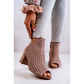 Nahkaiset harjakattoiset saappaat Maciejka 05420-10 Tumman beige 1