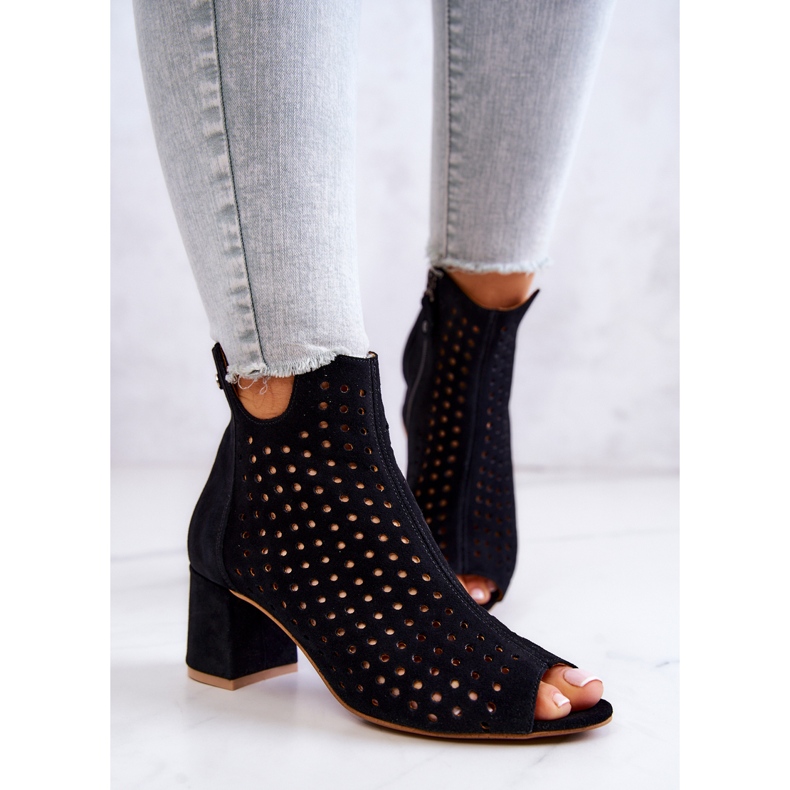 Nahkaiset harjakattoiset saappaat Maciejka 05420-43 Musta 1