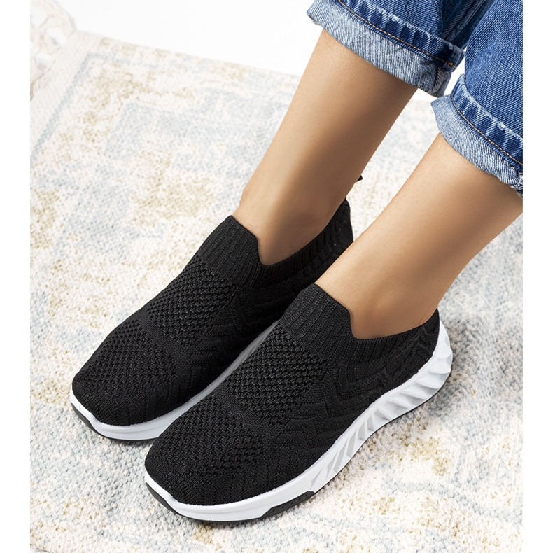 Alexandrin beigenväriset urheilulenkkarit 1