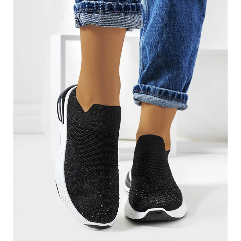 Winstonin mustat urheilulliset lenkkarit 1