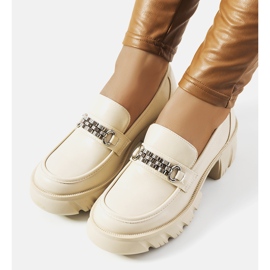 Beiget loaferit paksulla Ruth-pohjalla 1