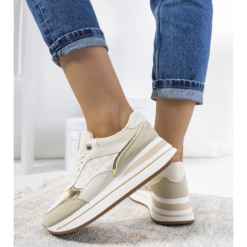 Beiget Farnese lenkkarit 2