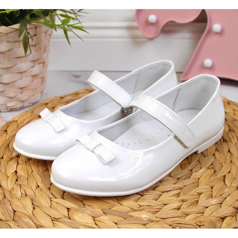 Ehtoollisbaleriinat tarranauhalla Kornecki Jr KOR6493C valkoinen 2