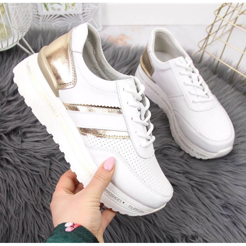 Nahkaiset lenkkarit alustalla Filippo W PAW328A valkoiset valkoinen 1