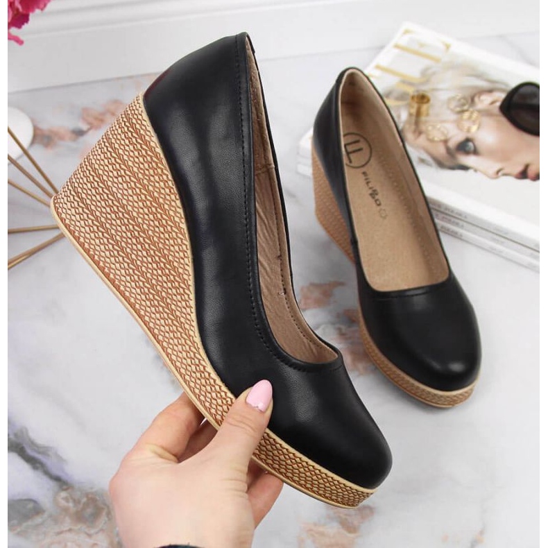 Nahkapumput kiilassa Filippo W PAW339A musta 1