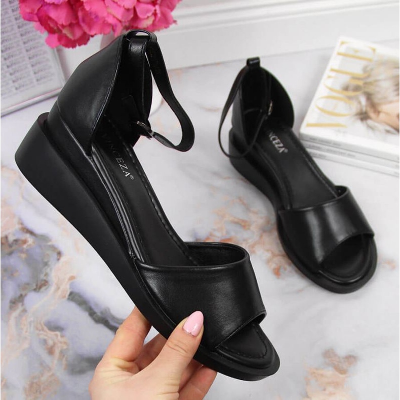 Musta Vinceza W JAN102A kiila sandaalit 1