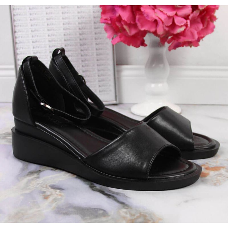 Musta Vinceza W JAN102A kiila sandaalit 2