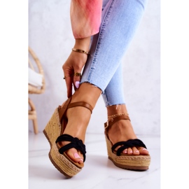 FB2 Muodikkaat Wedge Sandaalit Black Roseville musta 1