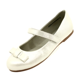 Miss Tyttöjen balleriinit hopeajousella 3