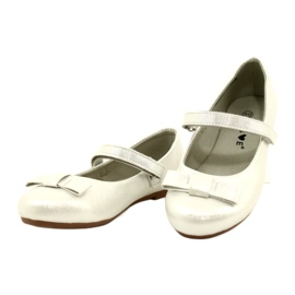 Miss Tyttöjen balleriinit hopeajousella 2