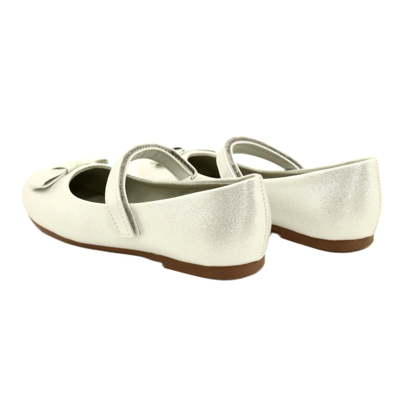 Miss Tyttöjen balleriinit hopeajousella 5