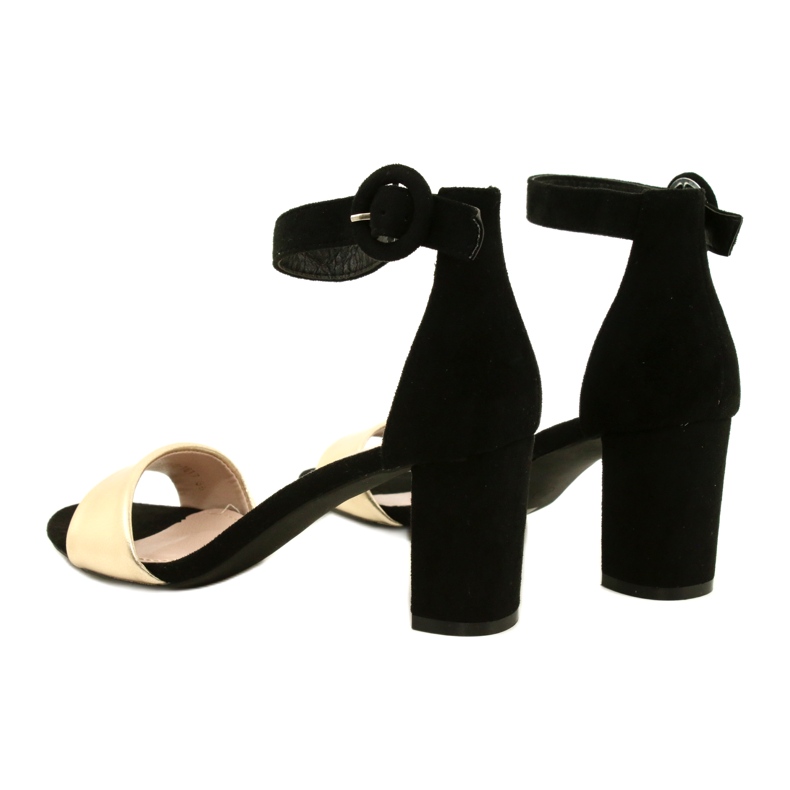 Mustat ja kultaiset sandaalit kantapäässä Evento 20SD98-1617 kultainen 4