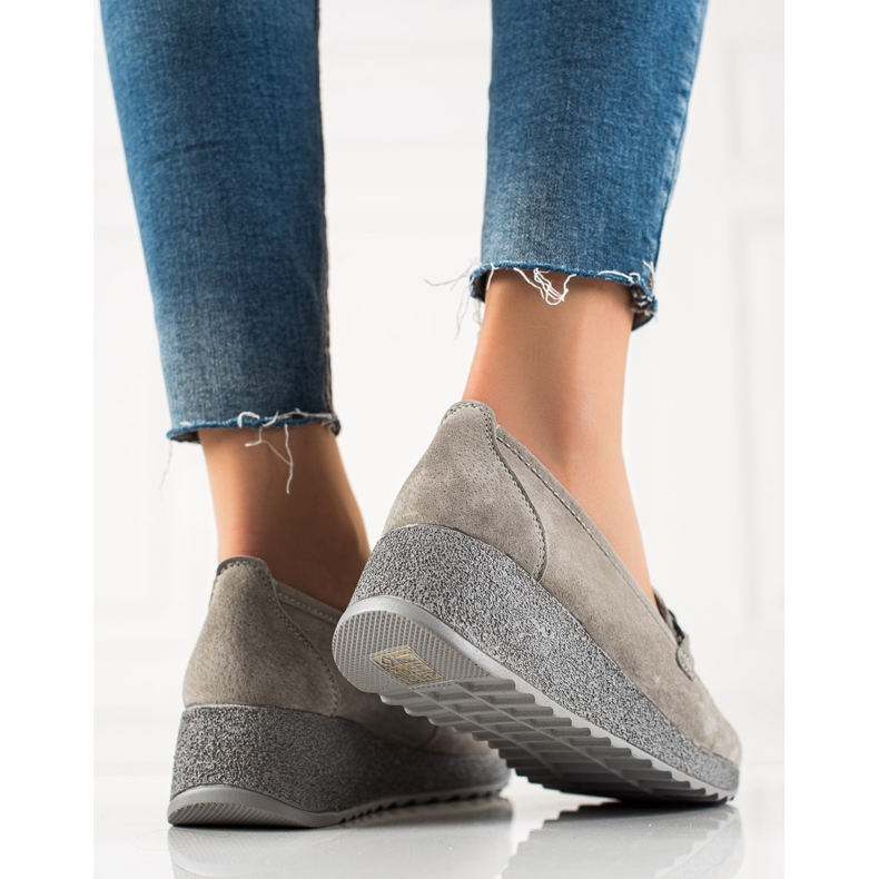 Filippo Nahka murtuu alustalla harmaa 1