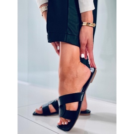 Liuot neliömäisellä pohjalla Nitya Black musta 2