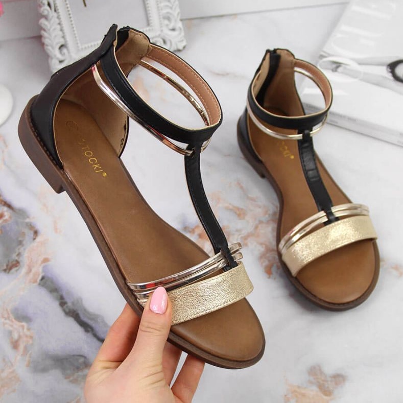 Roomalaiset sandaalit Potocki W WOL73A mustat kultainen 1