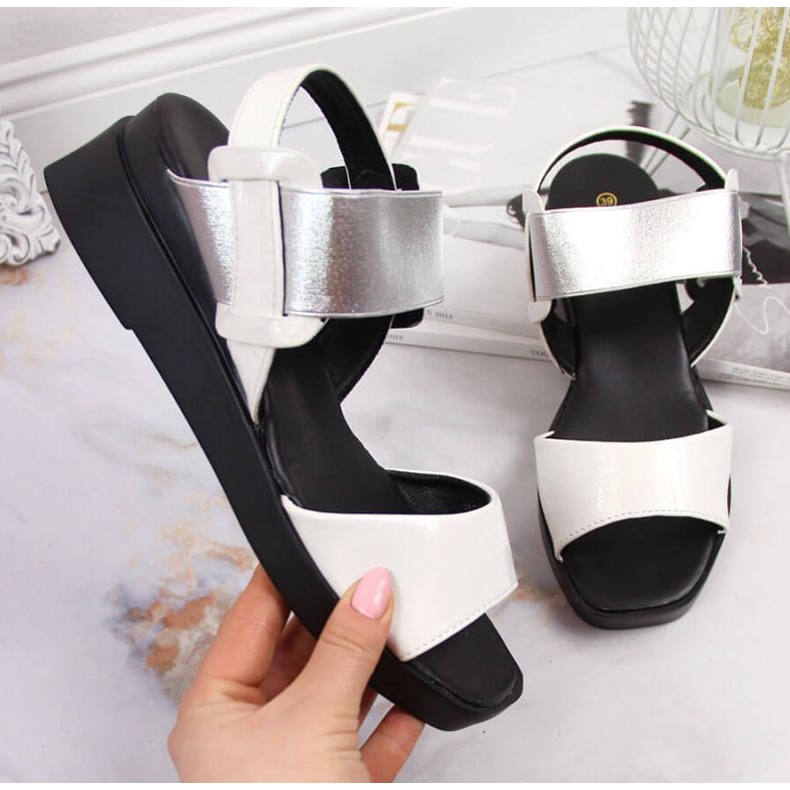 Kiila sandaalit Potocki W WOL75B valkoinen 1